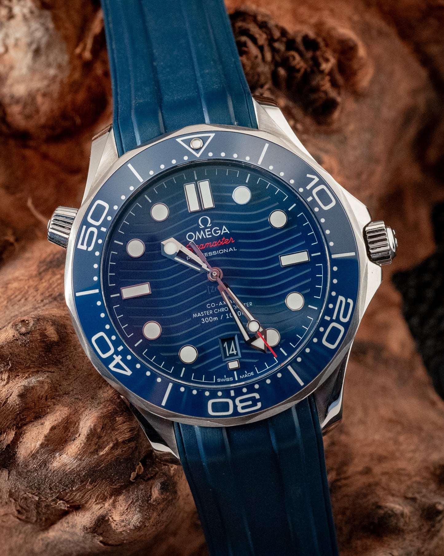 Omega Seamaster Diver 300m Blue Waves 2021 Box And Papers Ref 210.32.42.20.03.001
