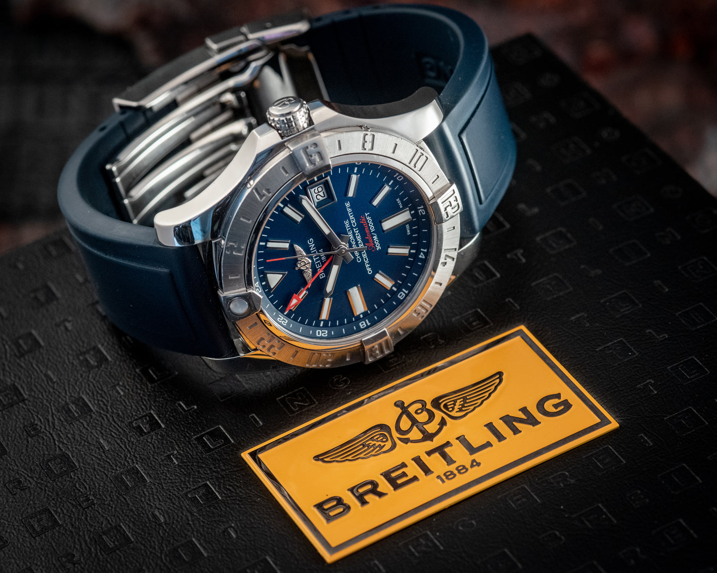 Breitling Avenger II GMT 43mm Ref A3239011/C872 Box And Papers