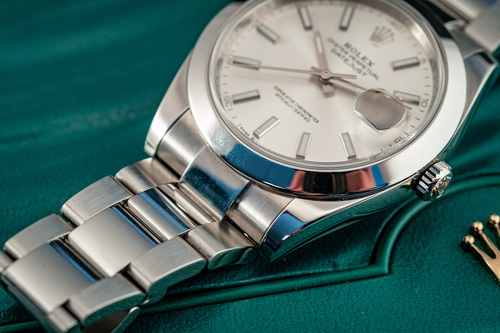 Rolex Datejust 41MM Oystersteel Ref 126300 Box And Papers 2019 Silver Oyster Bracelet Silver Bezel
