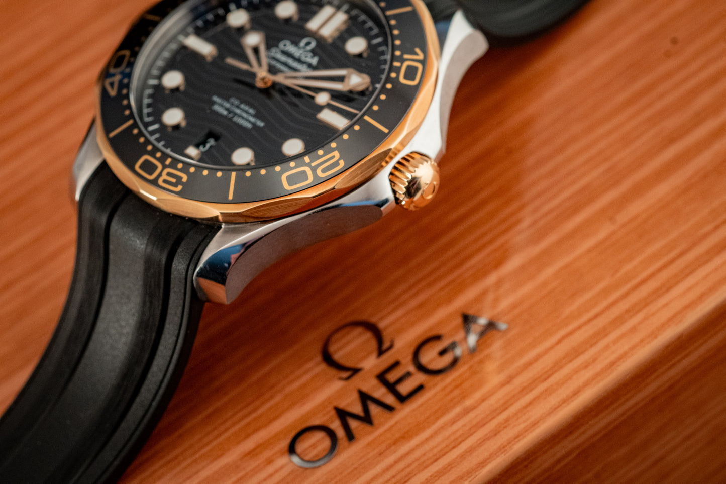 Omega Seamaster Senda Gold 300M Diver 2019 Box And Papers Ref 210.22.42.20.01.001