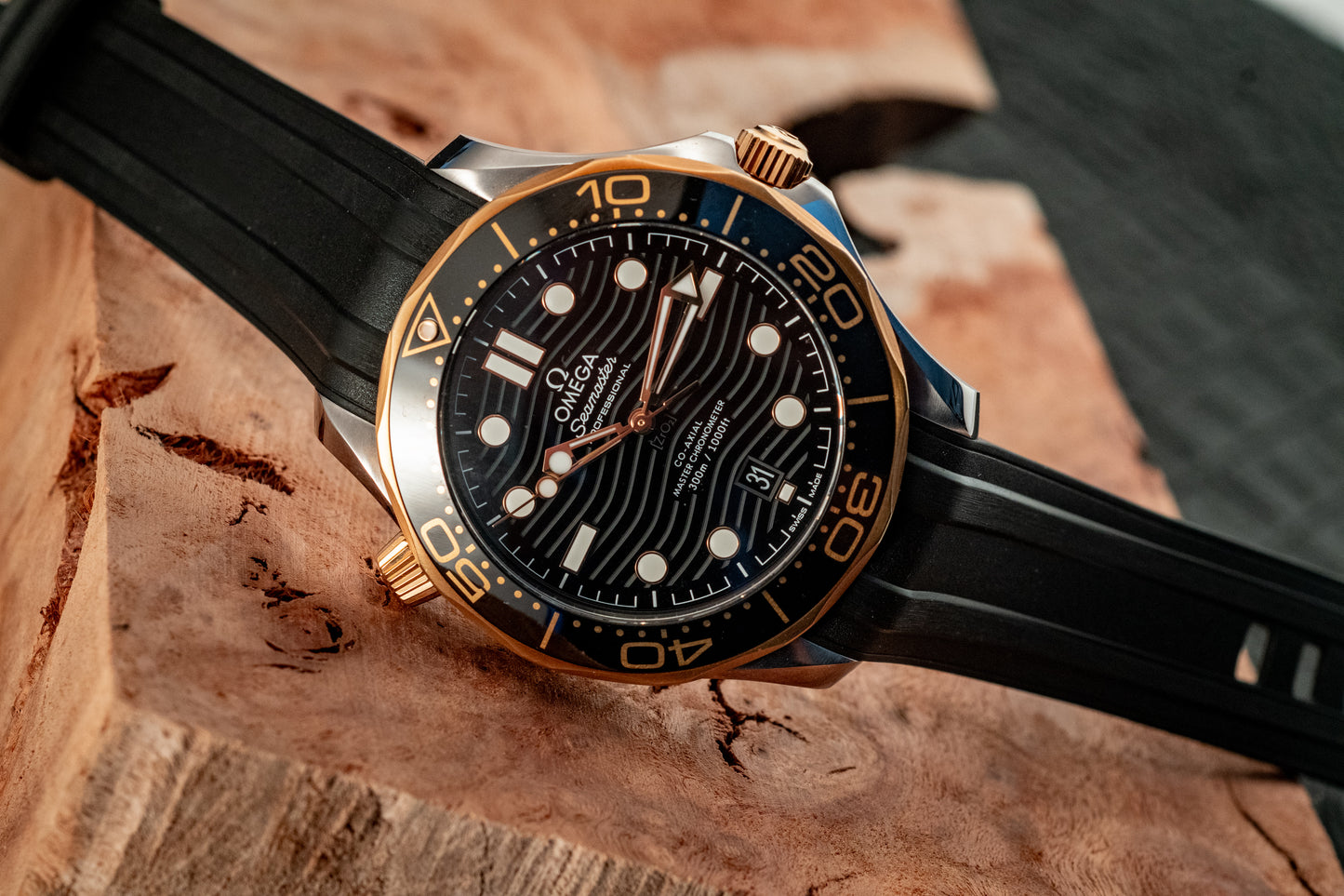 Omega Seamaster Senda Gold 300M Diver 2019 Box And Papers Ref 210.22.42.20.01.001