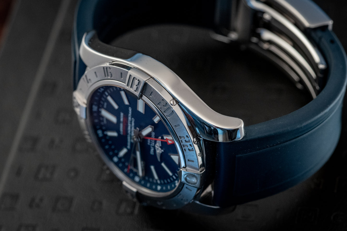 Breitling Avenger II GMT 43mm Ref A3239011/C872 Box And Papers