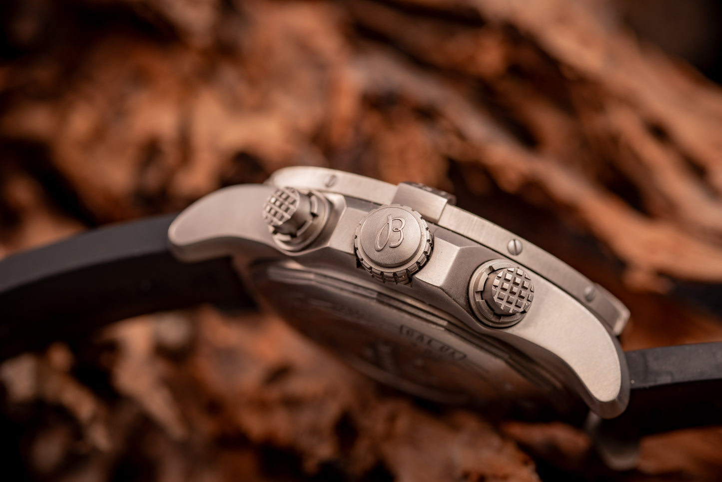Breitling Avenger Bandit Titanium Ref Number E1338310/M534 Box And Papers 2 Additional Straps