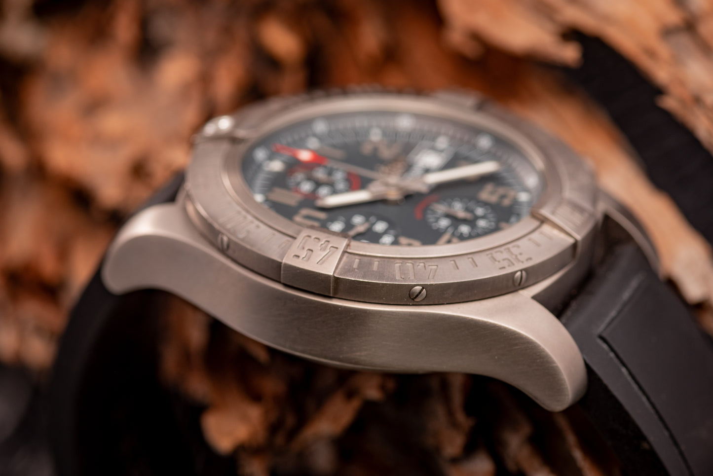 Breitling Avenger Bandit Titanium Ref Number E1338310/M534 Box And Papers 2 Additional Straps