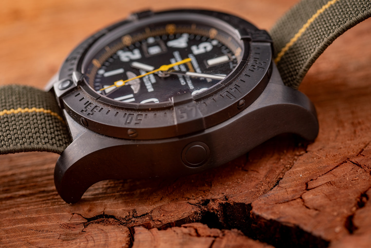 Breitling Seawolf Avenger Code Yellow 45mm Black Steel 1/1000 Reference Number A17330 Inner Box And Papers Additional Strap