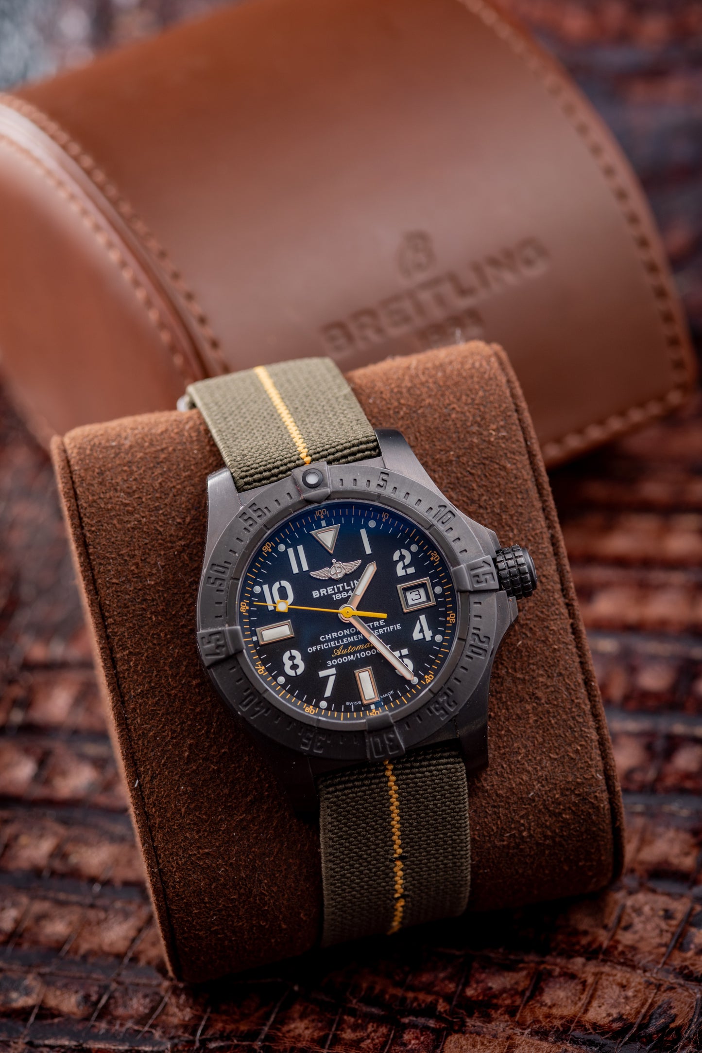 Breitling Seawolf Avenger Code Yellow 45mm Black Steel 1/1000 Reference Number A17330 Inner Box And Papers Additional Strap