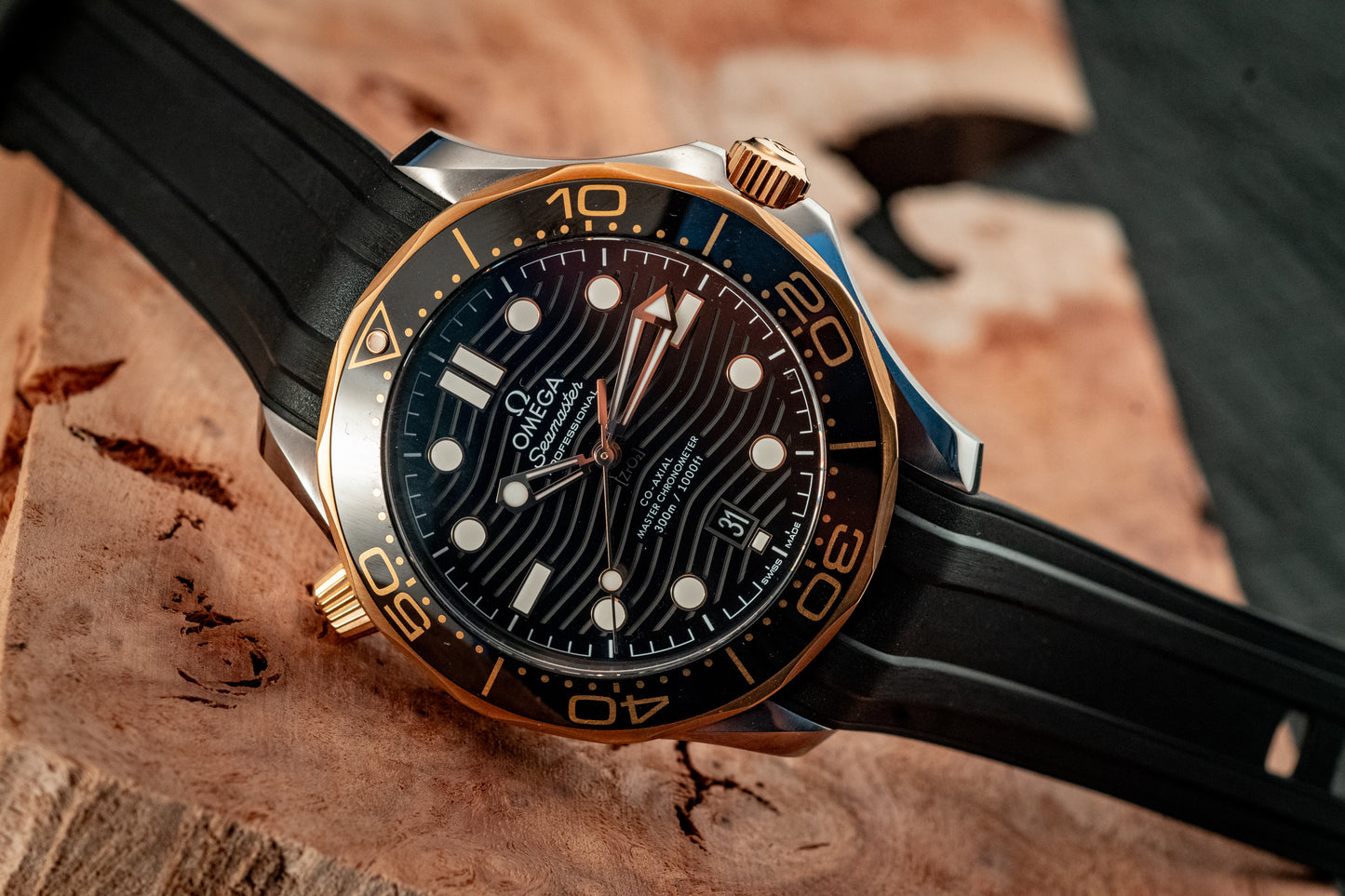 Omega Seamaster Senda Gold 300M Diver 2019 Box And Papers Ref 210.22.42.20.01.001