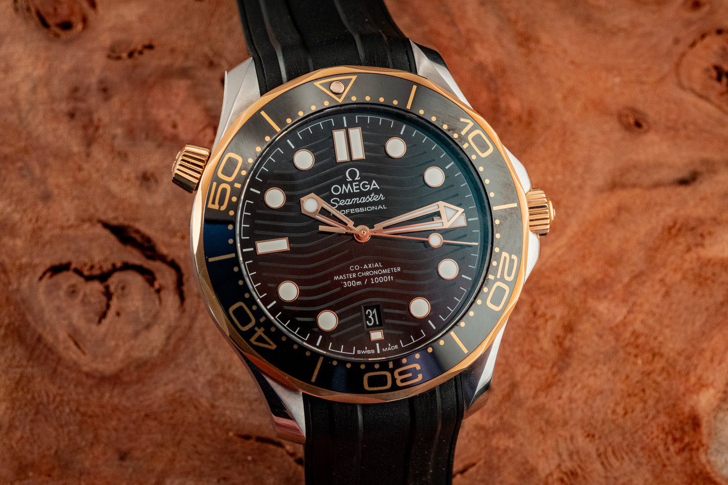 Omega Seamaster Senda Gold 300M Diver 2019 Box And Papers Ref 210.22.42.20.01.001