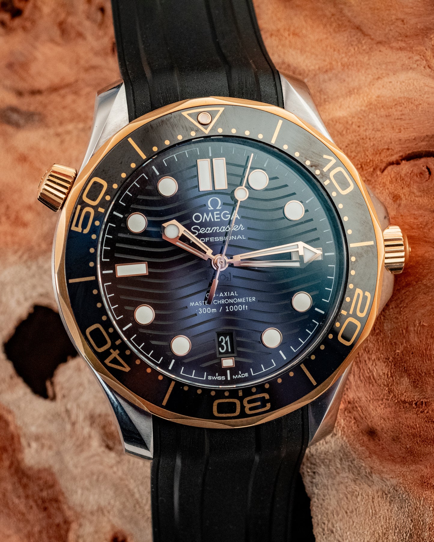 Omega Seamaster Senda Gold 300M Diver 2019 Box And Papers Ref 210.22.42.20.01.001