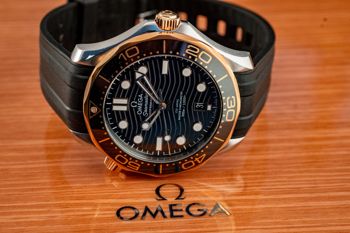 Omega Seamaster Senda Gold 300M Diver 2019 Box And Papers Ref 210.22.42.20.01.001