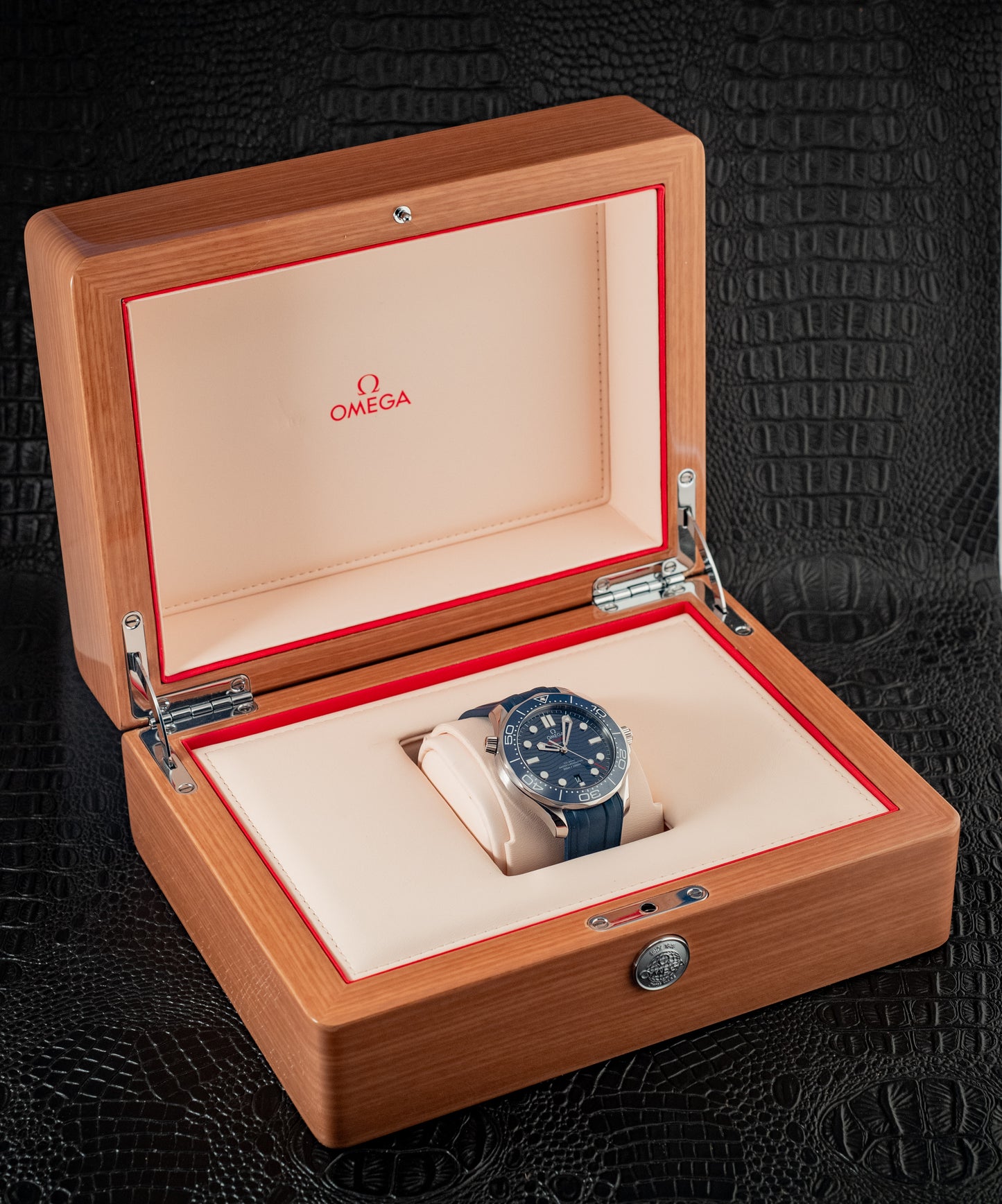 Omega Seamaster Diver 300m Blue Waves 2021 Box And Papers Ref 210.32.42.20.03.001