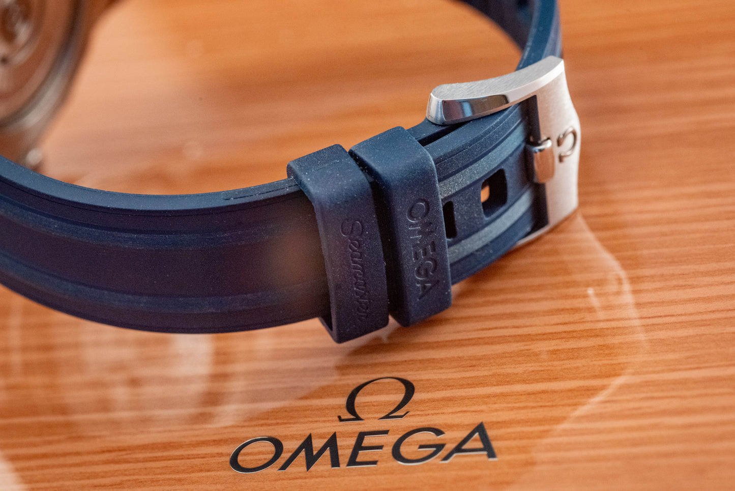 Omega Seamaster Diver 300M Co-Axial Master Chronometer Blue Dial Rubber Strap Watch 42mm Ref 210.32.42.20.03.001