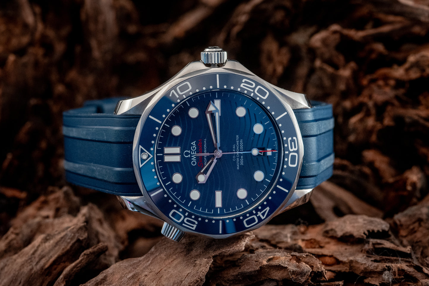 Omega Seamaster Diver 300M Co-Axial Master Chronometer Blue Dial Rubber Strap Watch 42mm Ref 210.32.42.20.03.001