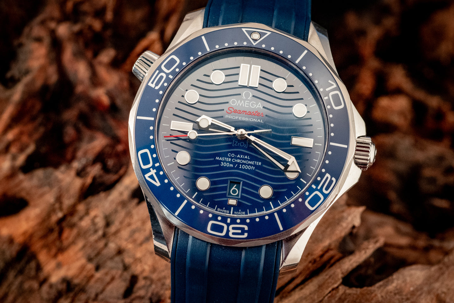 Omega Seamaster Diver 300MM Blue Dial Rubber 2020 Ref 210.32.42.20.03.001 Box And Papers