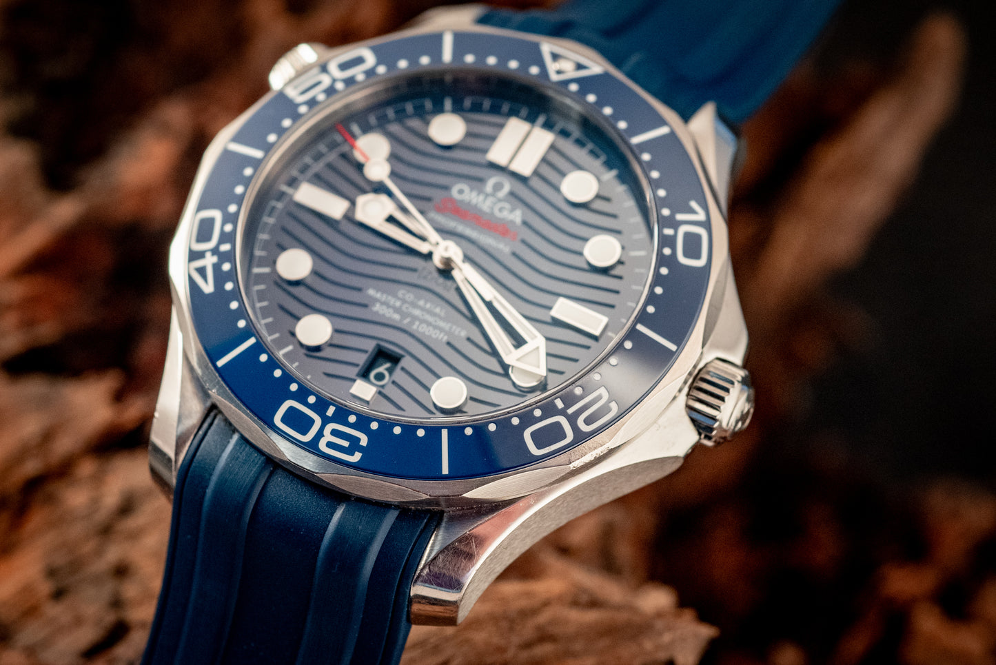 Omega Seamaster Diver 300MM Blue Dial Rubber 2020 Ref 210.32.42.20.03.001 Box And Papers