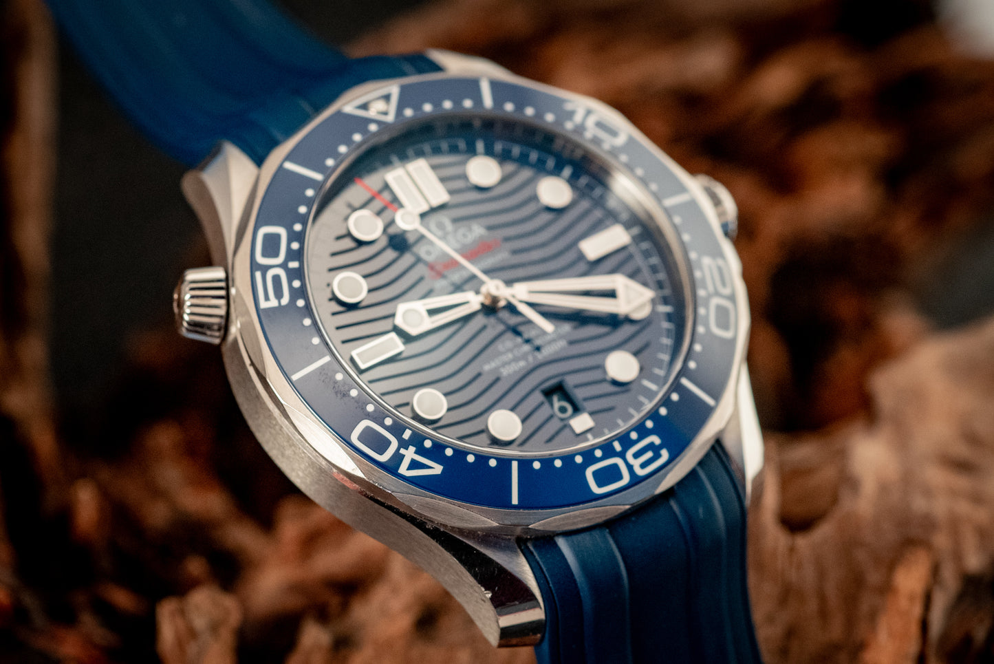 Omega Seamaster Diver 300MM Blue Dial Rubber 2020 Ref 210.32.42.20.03.001 Box And Papers