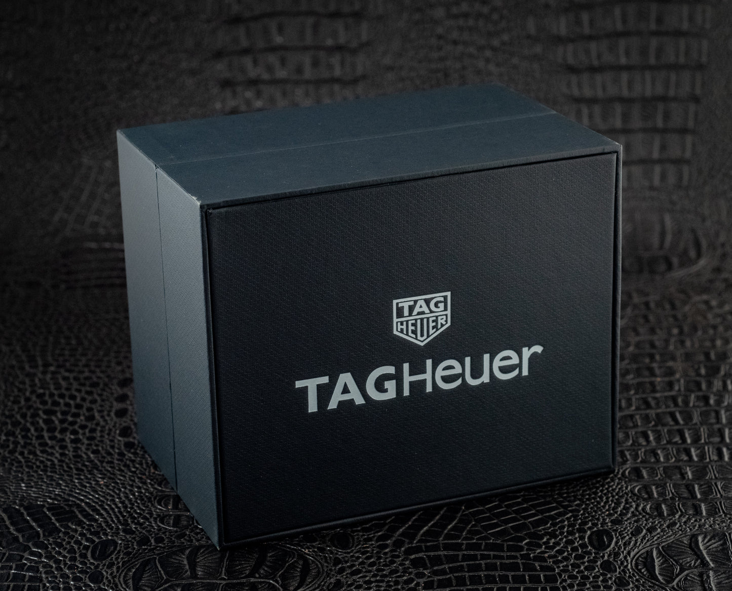 TAG Heuer Aquaracer 300M Green Stripes Box And Papers Ref WAY201S.BA0927