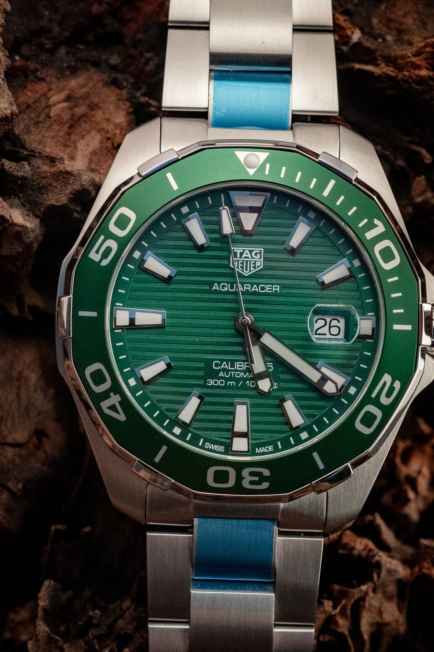 TAG Heuer Aquaracer 300M Green Stripes Box And Papers Ref WAY201S.BA0927