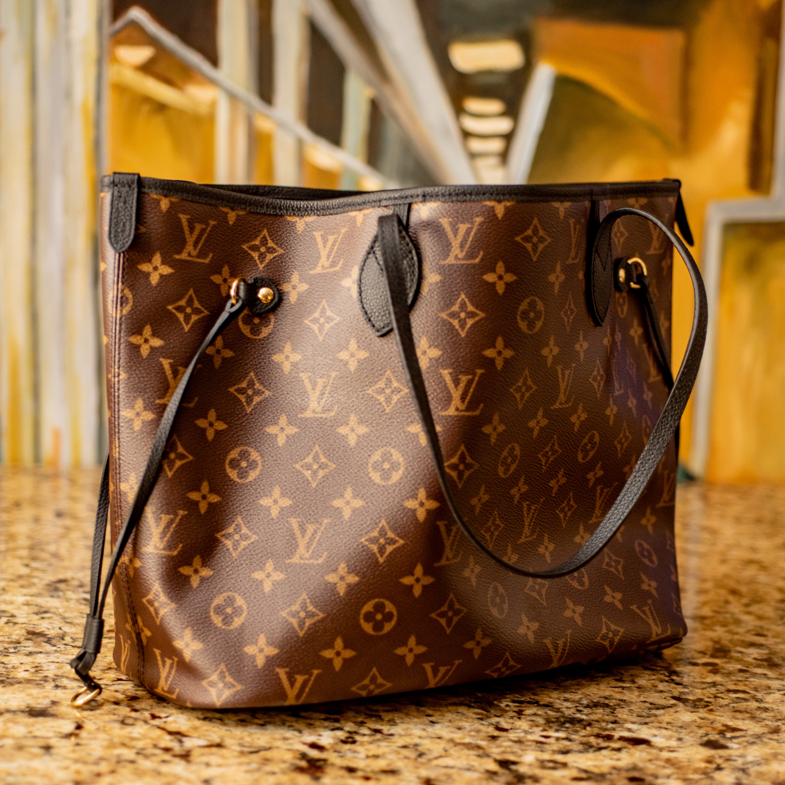 Louis Vuitton ブラウンレザートートバッグ Louis Vuitton August 2025 Neverfull Reversable Box, Bag, Ribbon
