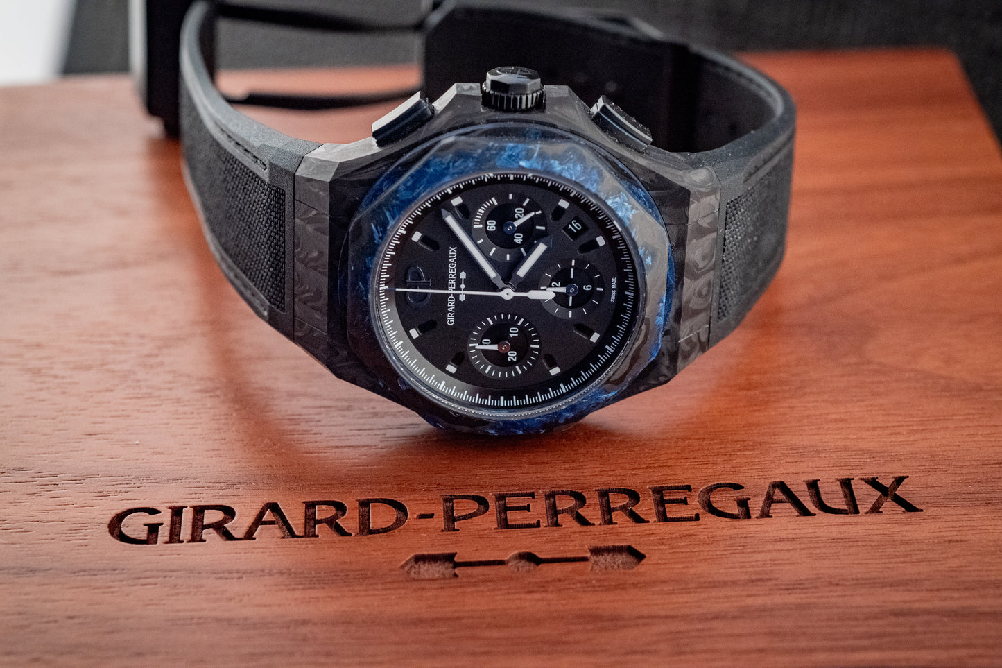 Girard Perregaux Laureato Absolute Wired 2022 Box And Papers Ref 81060-36-694-FH6A