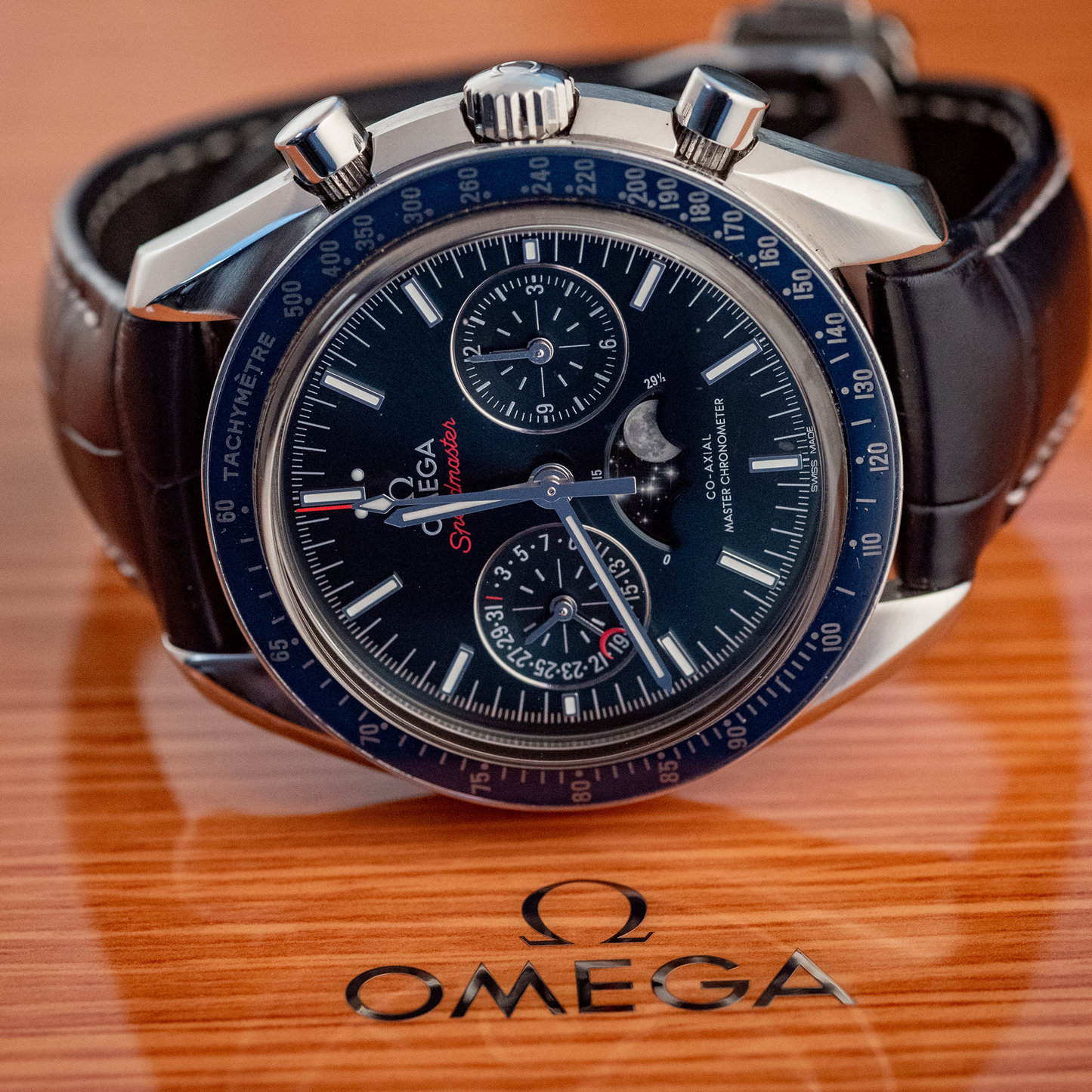 Omega Speedmaster Moonphase Blue Box And Papers 2022 304.33.44.52.03.001