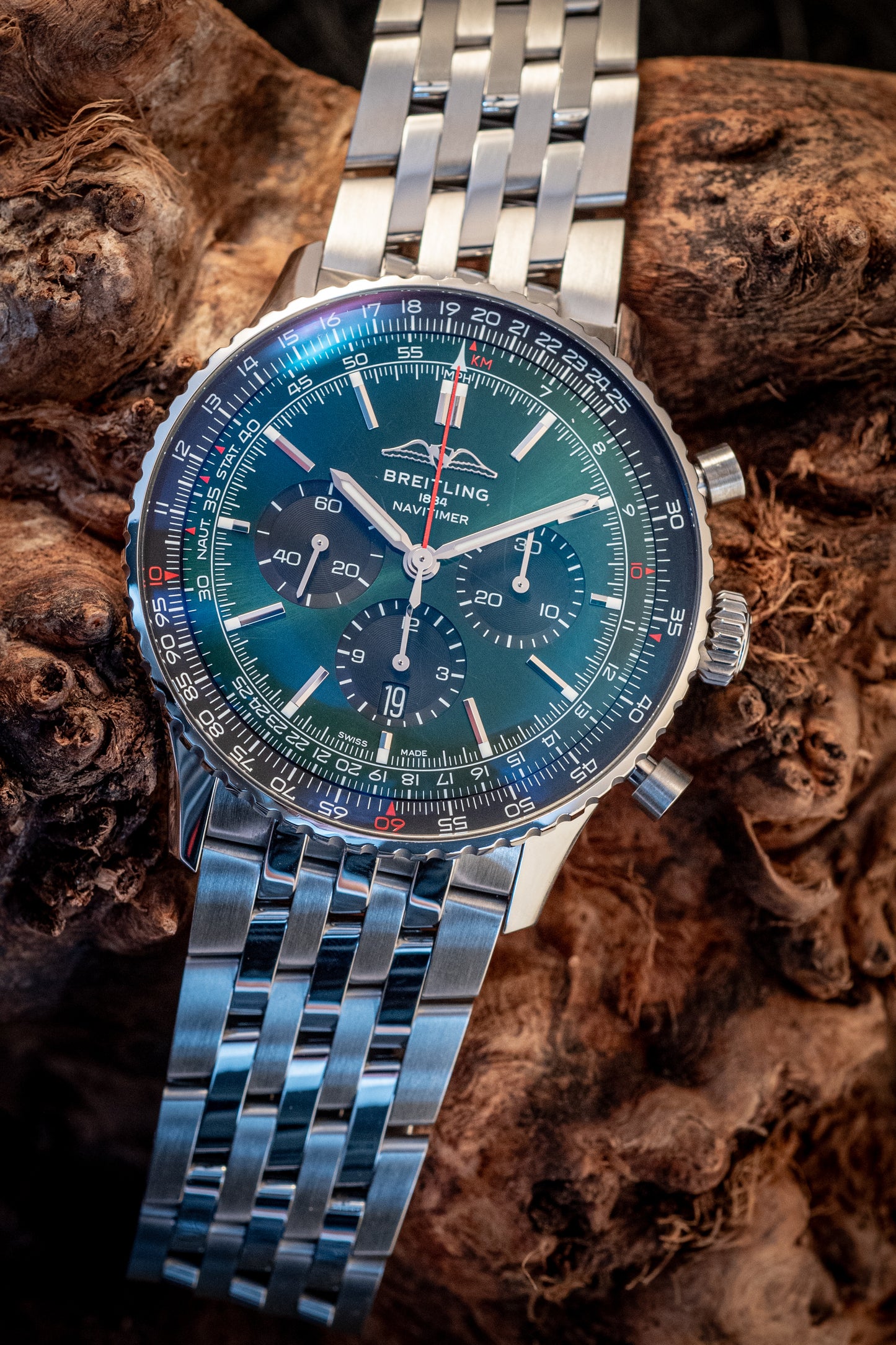 Breitling 2022 Navitimer 1 B01 Chronograph Green Dial Box And Papers Ref AB0137241L1A1
