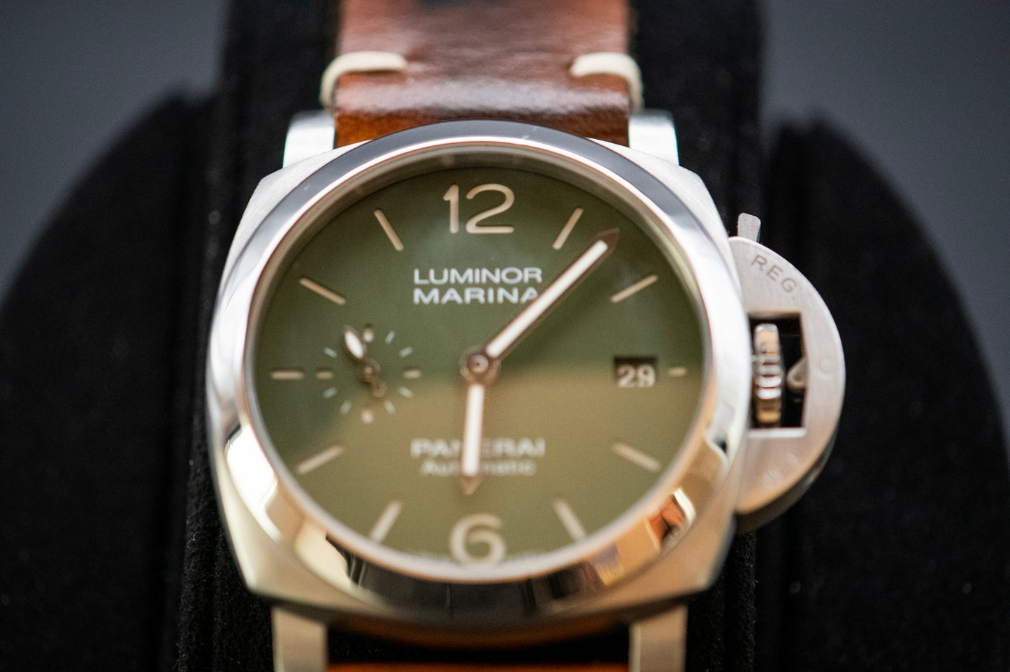 Panerai Luminor Quaranta Verde Militare 40mm Limited Ed Pam01304