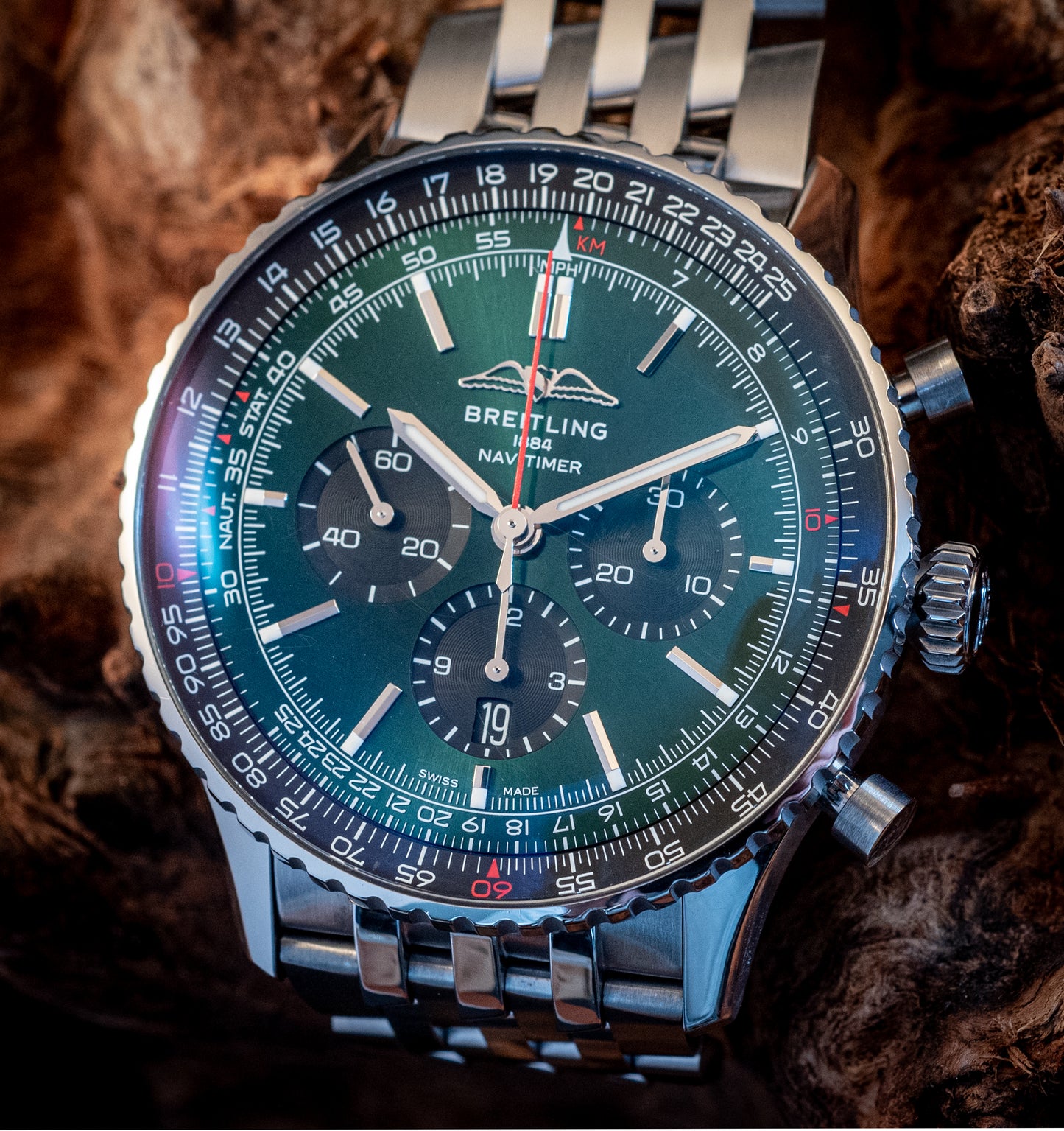 Breitling 2022 Navitimer 1 B01 Chronograph Green Dial Box And Papers Ref AB0137241L1A1