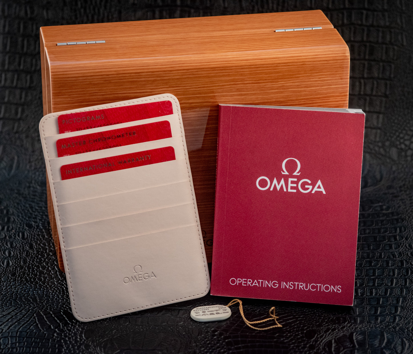 Omega Speedmaster Moonphase Blue Box And Papers 2022 304.33.44.52.03.001