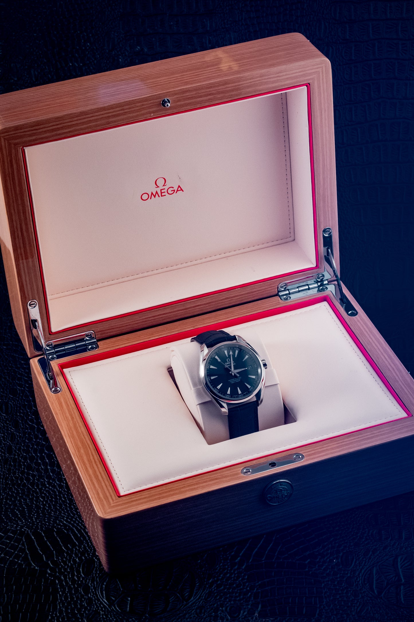 Omega 2023 Seamaster Aqua Terra Strap Blue 42MM Box And Papers Ref 231.13.42.21.03.001