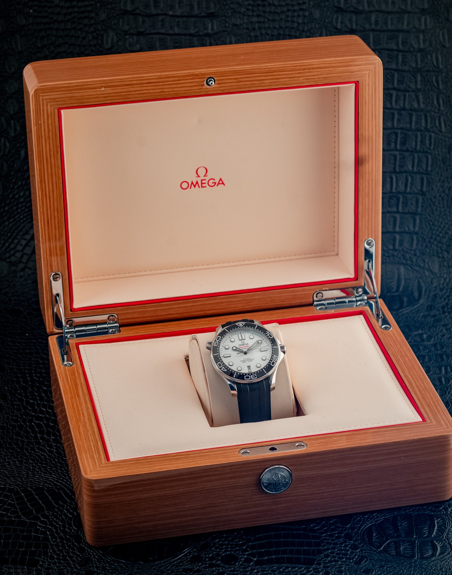 Omega 2024 Seamaster Diver 300M 42MM White Wave Box And Papers Ref 210.32.42.20.04.001