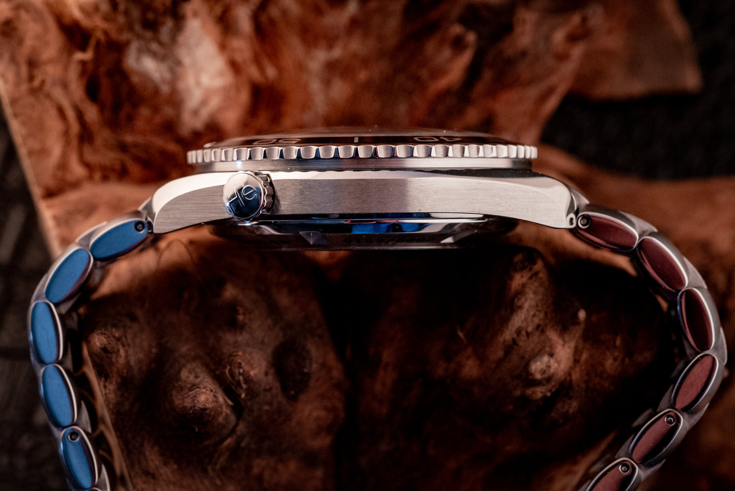 Omega Seamaster Planet Ocean Quantum of Solace Limited Edition 007 James Bond Box And Papers Ref 222.30.46.20.01.001