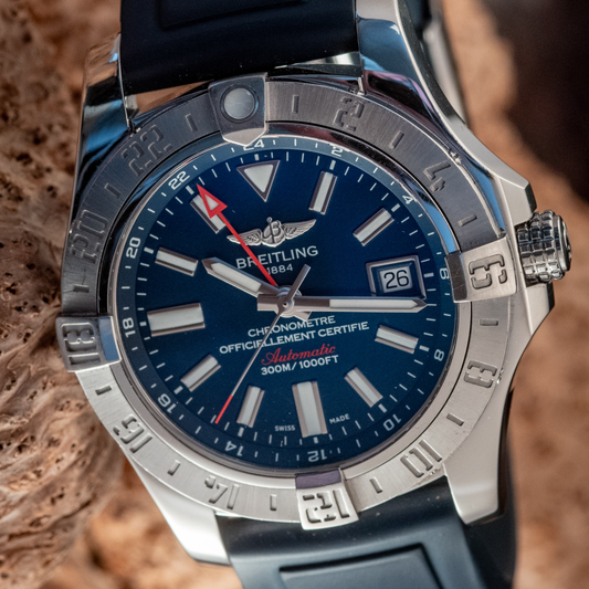 Breitling Avenger II GMT 43mm Ref A3239011/C872 Box And Papers