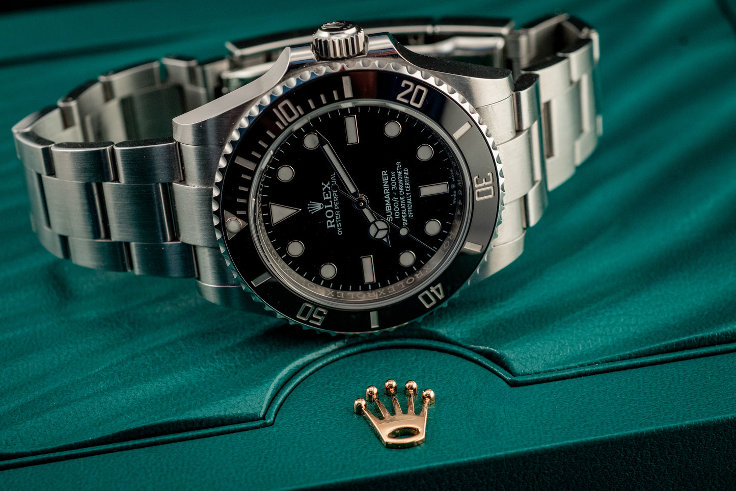 Rolex Submariner December 2021 Black No-date Full Set 41mm Box And Papers Ref 124060