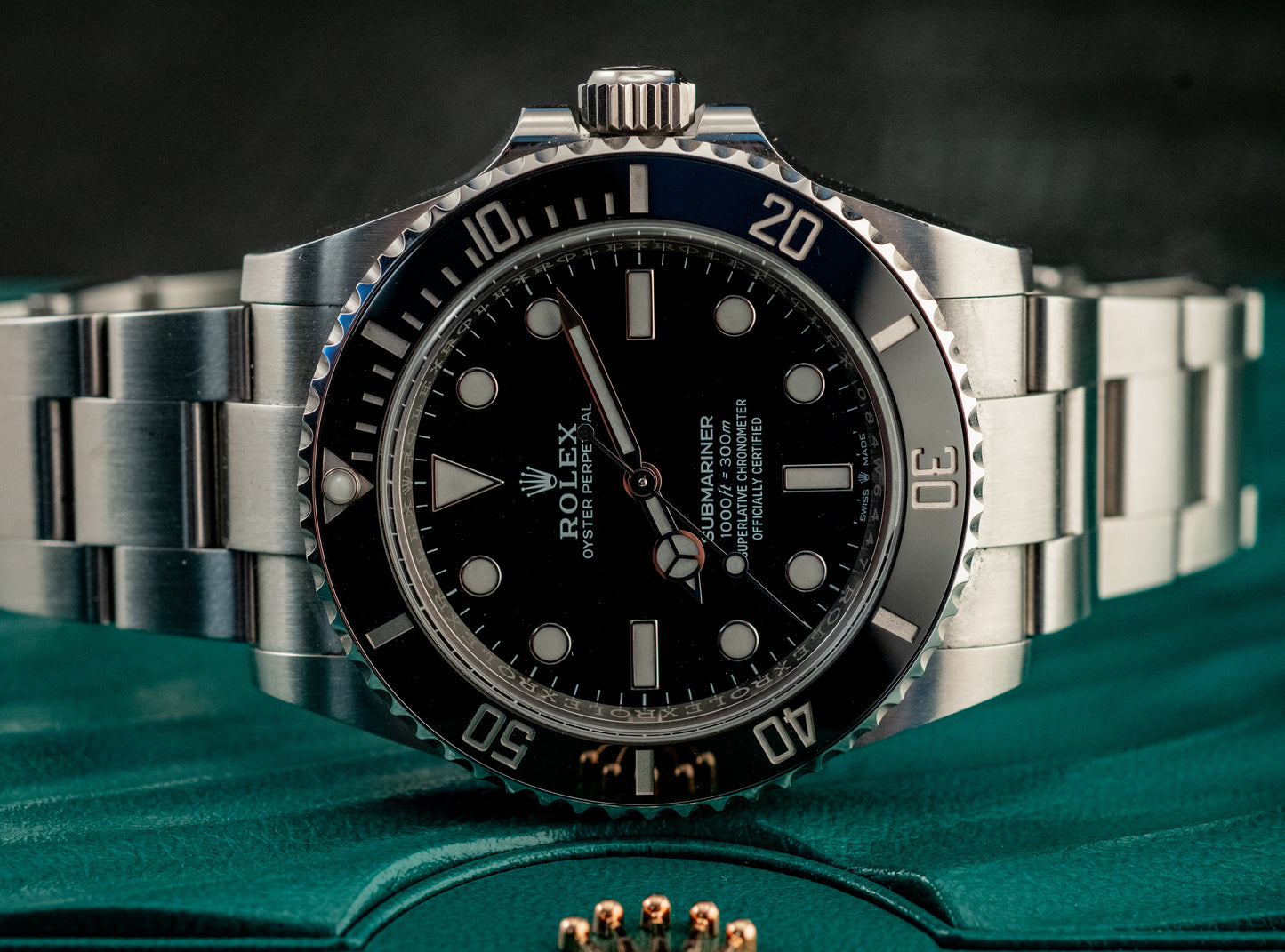 Rolex Submariner December 2021 Black No-date Full Set 41mm Box And Papers Ref 124060