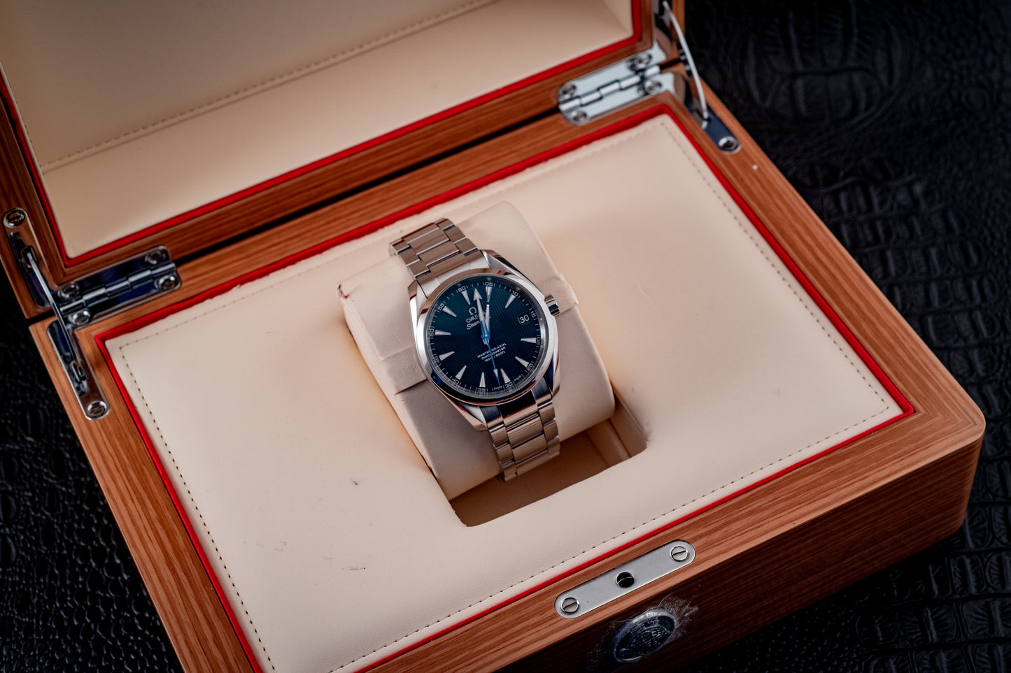 Omega 2021 Seamaster Aqua Terra Bracelet Blue 2021 Box And Papers Ref 231.10.39.21.03.002