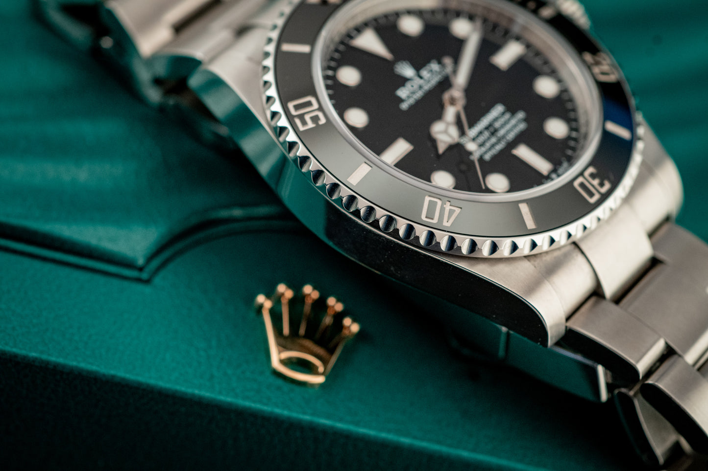 Rolex Submariner December 2021 Black No-date Full Set 41mm Box And Papers Ref 124060