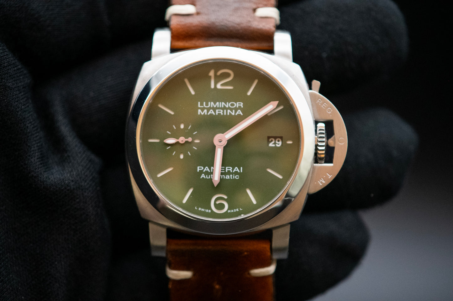 Panerai Luminor Quaranta Verde Militare 40mm Limited Ed Pam01304