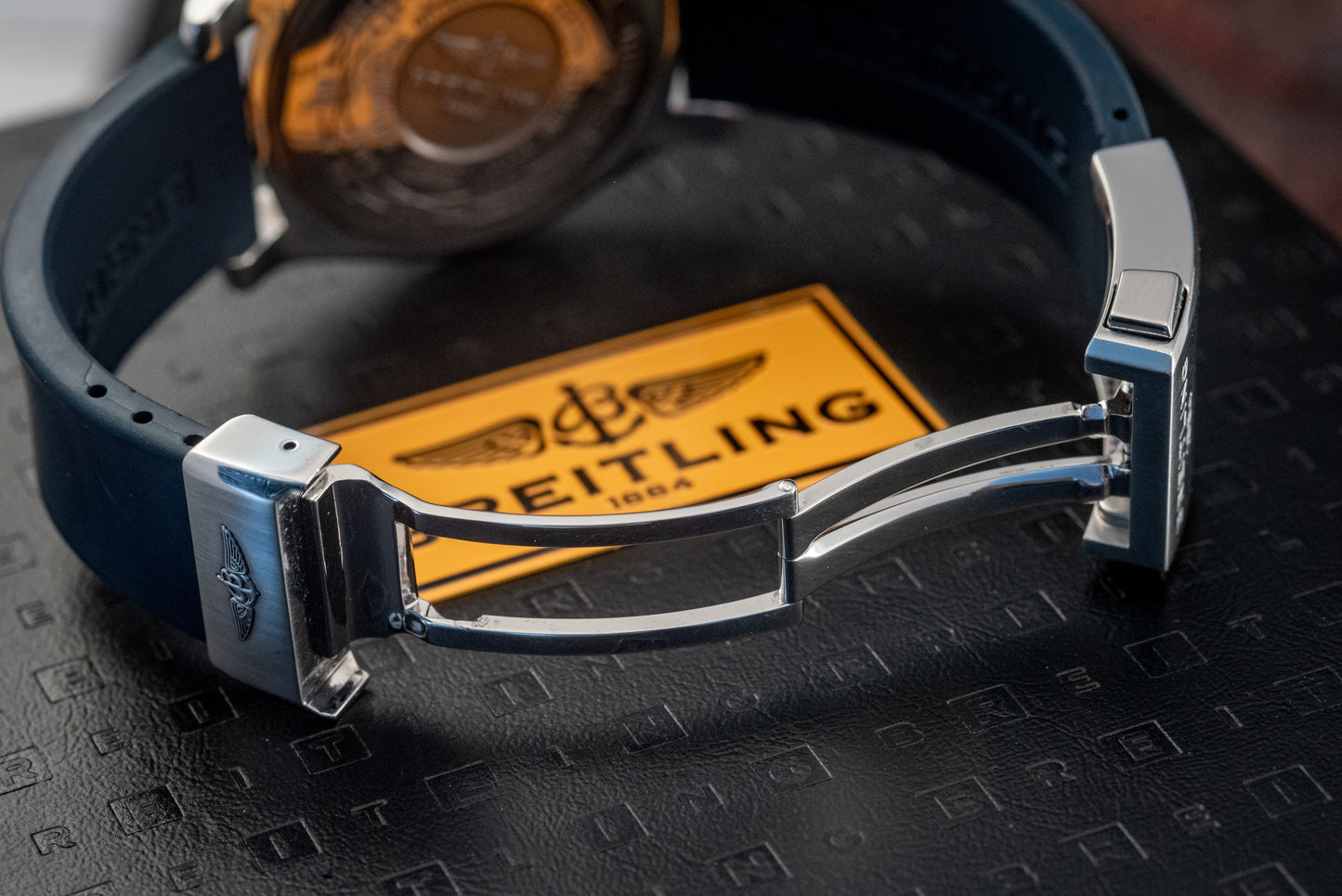 Breitling Avenger II GMT 43mm Ref A3239011/C872 Box And Papers