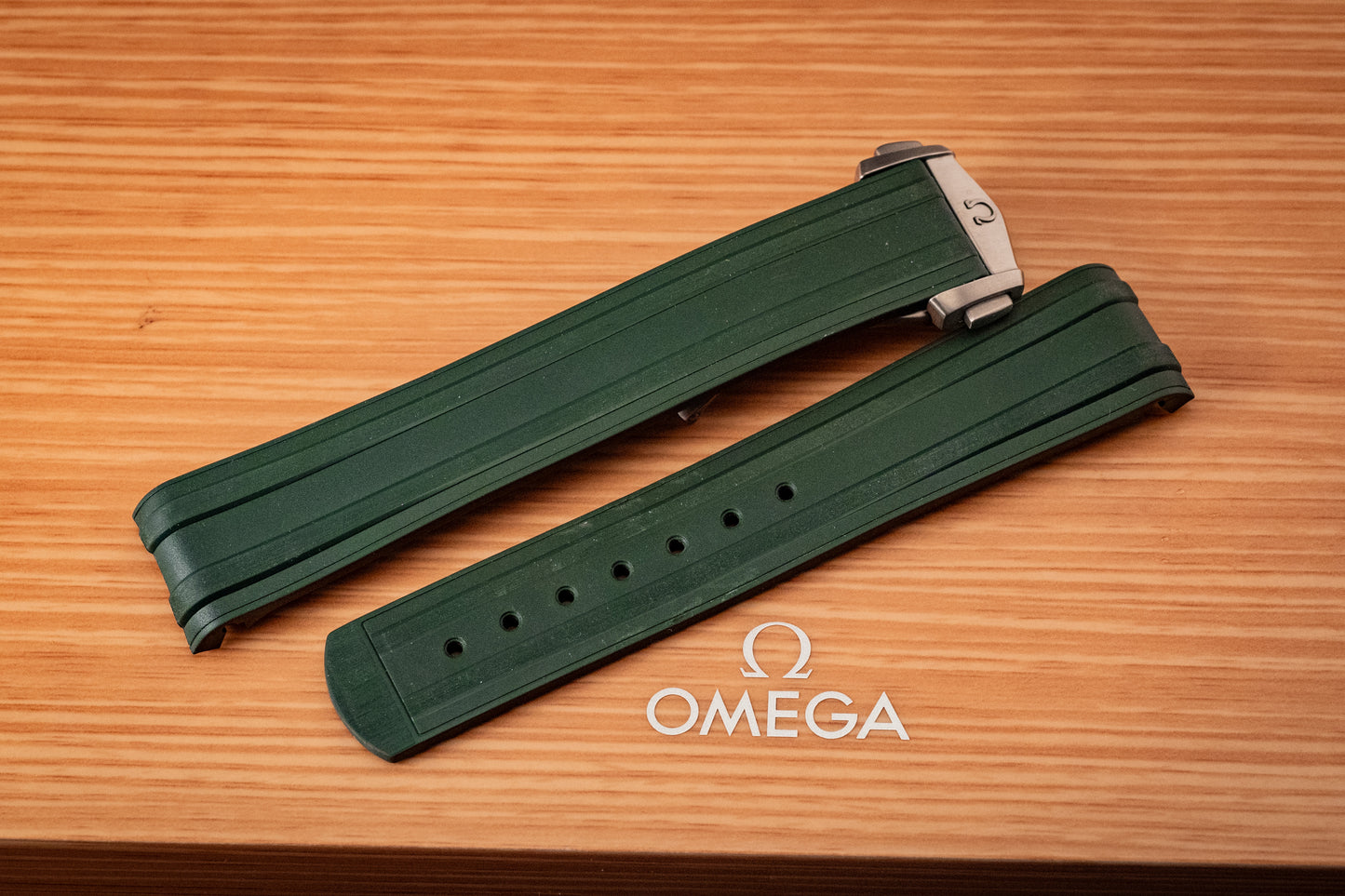 Omega Seamaster Diver 300 M Bronze Gold Green Dial Extra Strap 2025 Box And Papers Ref 210.92.42.20.10.001
