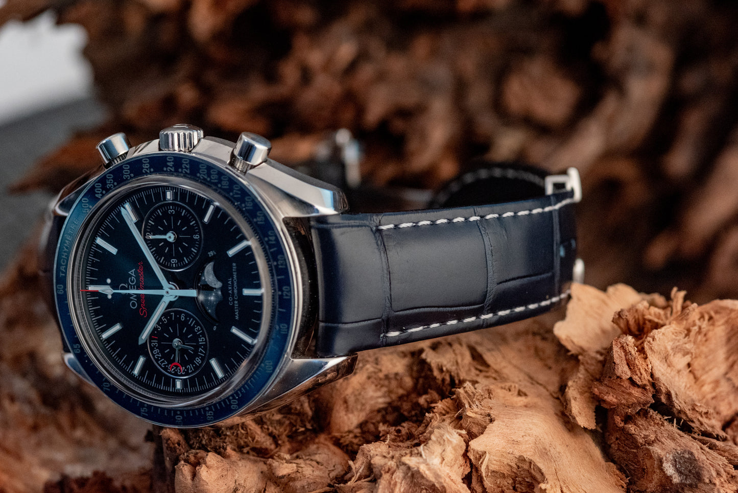Omega Speedmaster Moonphase Blue Box And Papers 2022 304.33.44.52.03.001
