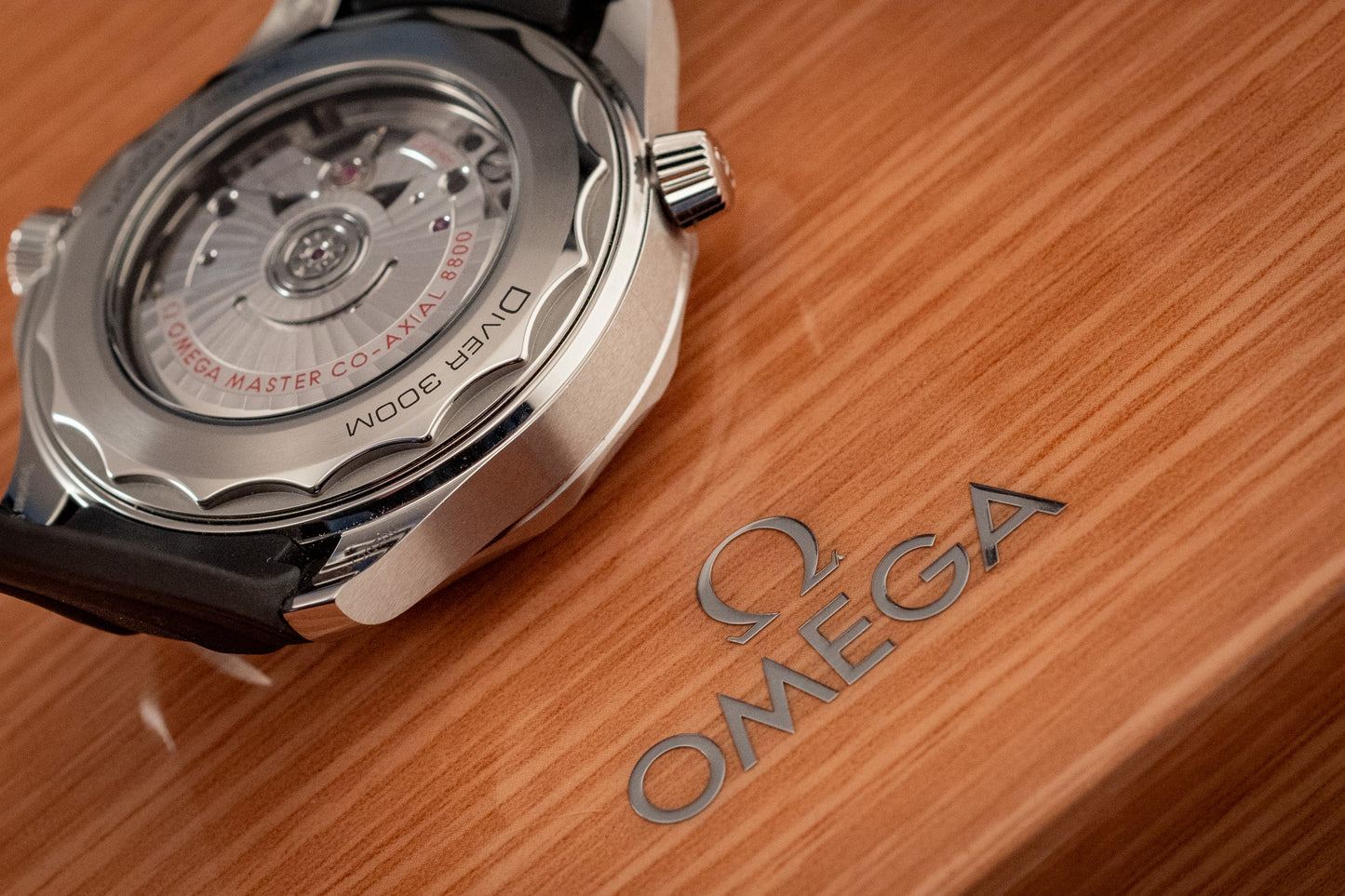 Omega 2022 Seamaster Diver 300M White Waves Dial Box And Papers Ref 210.32.42.20.04.001 Purchase Receipt