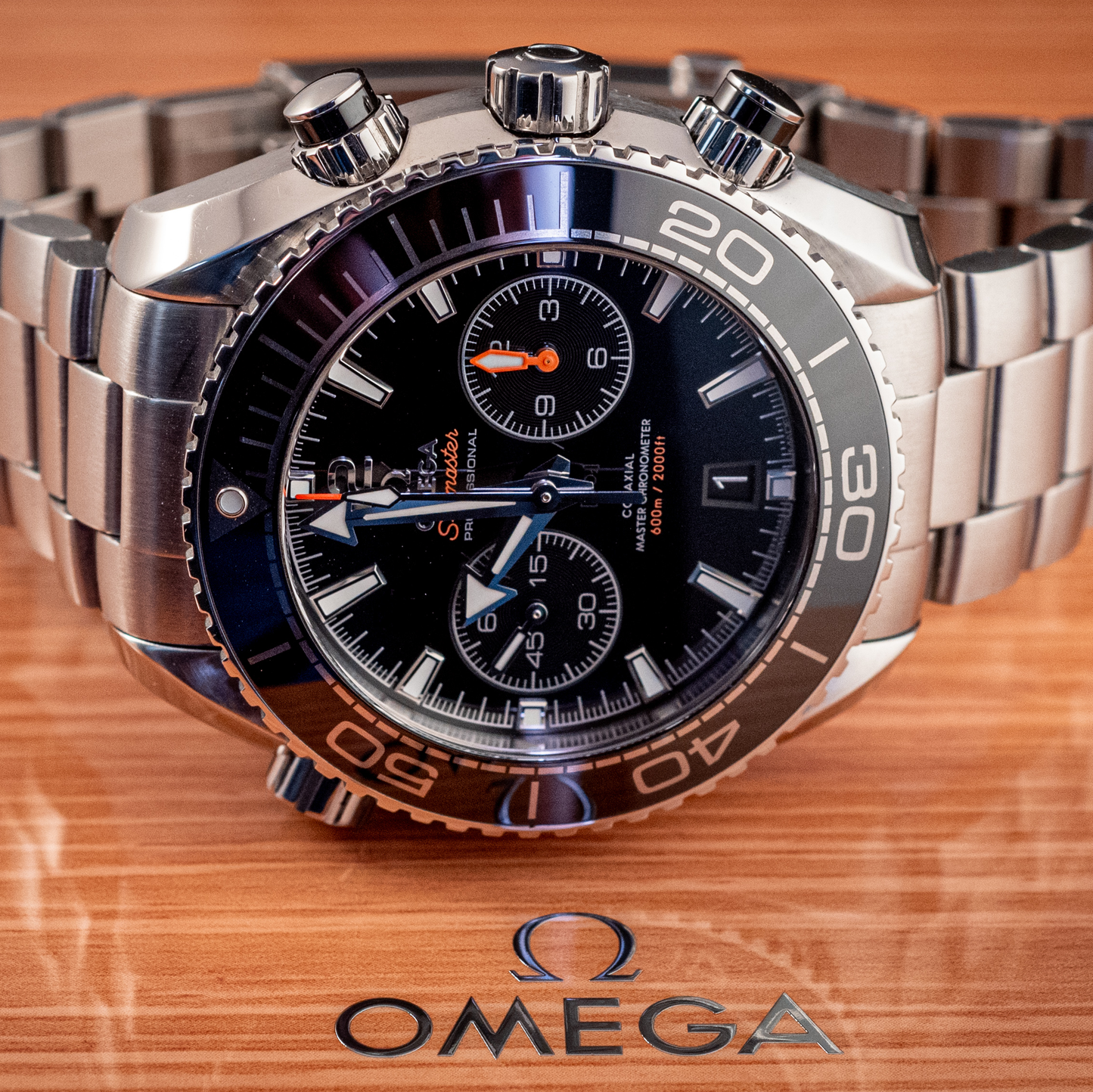 Omega Seamaster Planet Ocean Chronograph Ref 215.30.46.51.01.001 Box And Papers