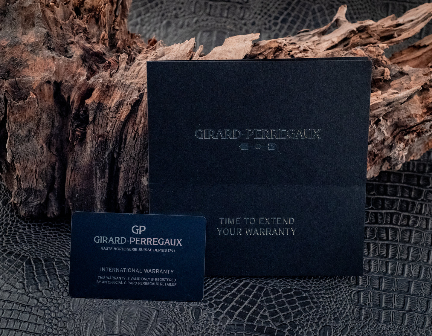 Girard Perregaux Laureato Absolute Wired 2022 Box And Papers Ref 81060-36-694-FH6A