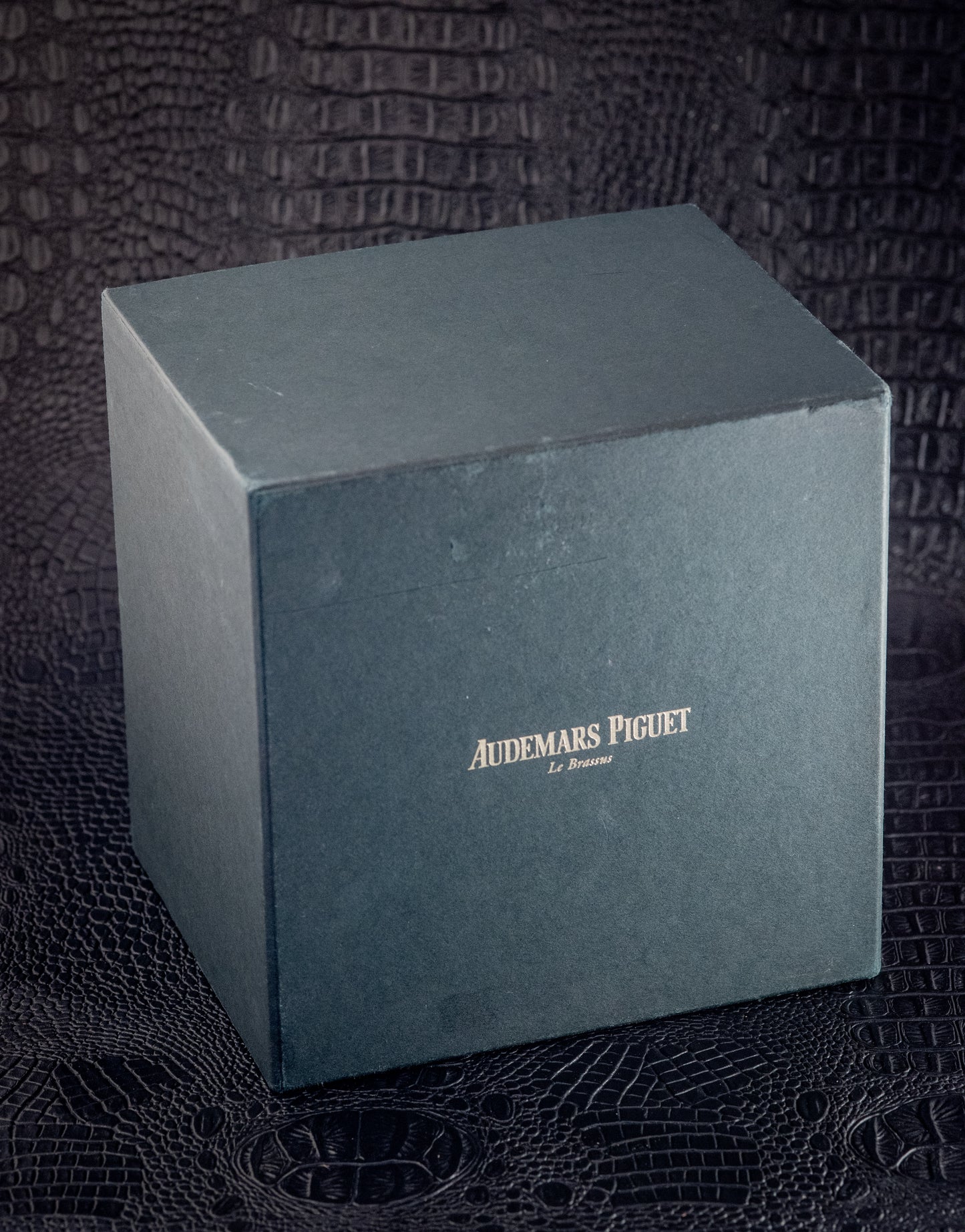 Audemars Piguet Royal Oak Offshore Chronograph 26470ST.OO.A101CR.01 “VAMPIRE” Black Dial Red Accents Chronograph Stainless Steel 42mm Box And Papers
