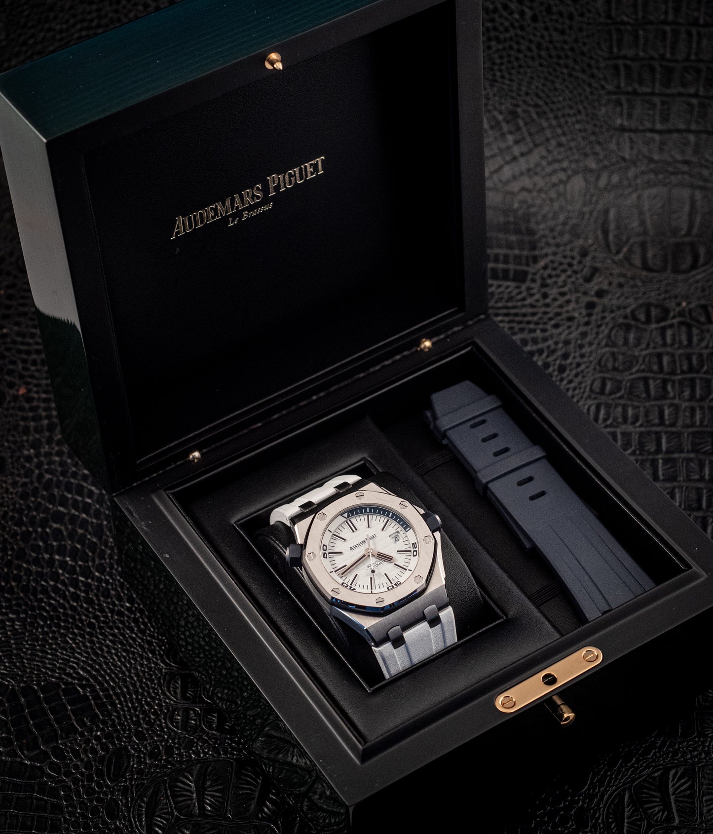 Audemars Piguet Royal Oak Offshore Diver White Dial Additional Blue Strap Box And Papers Ref 15710ST.OO.A010CA.01