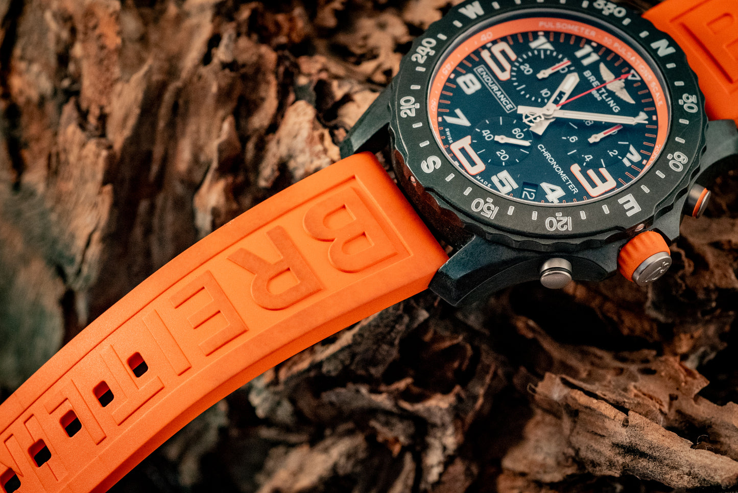 Breitling Endurance Pro 44MM Orange 3 Extra Straps Box And Papers Ref X82310A51B1S1