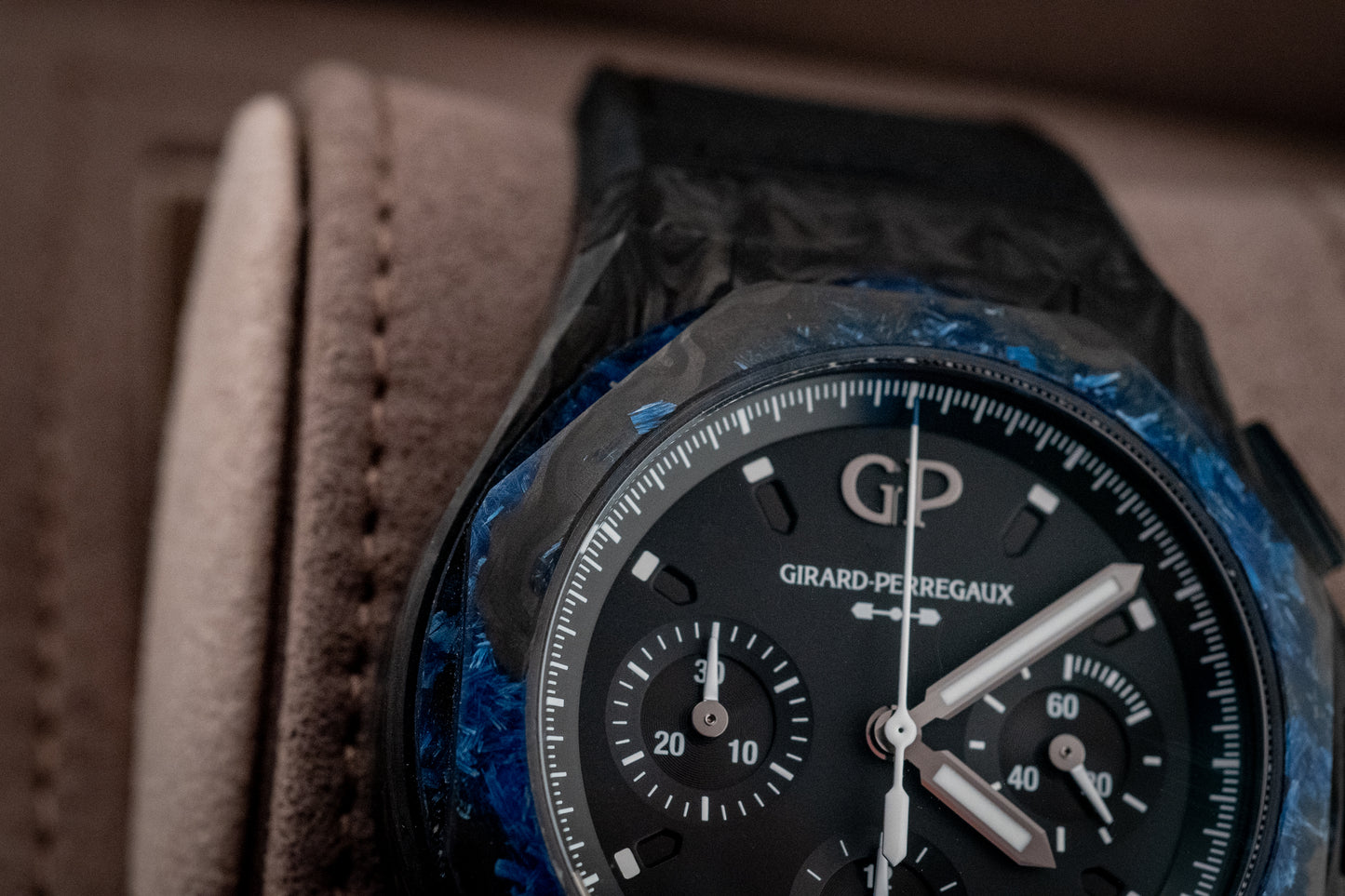 Girard Perregaux Laureato Absolute Wired 2022 Box And Papers Ref 81060-36-694-FH6A