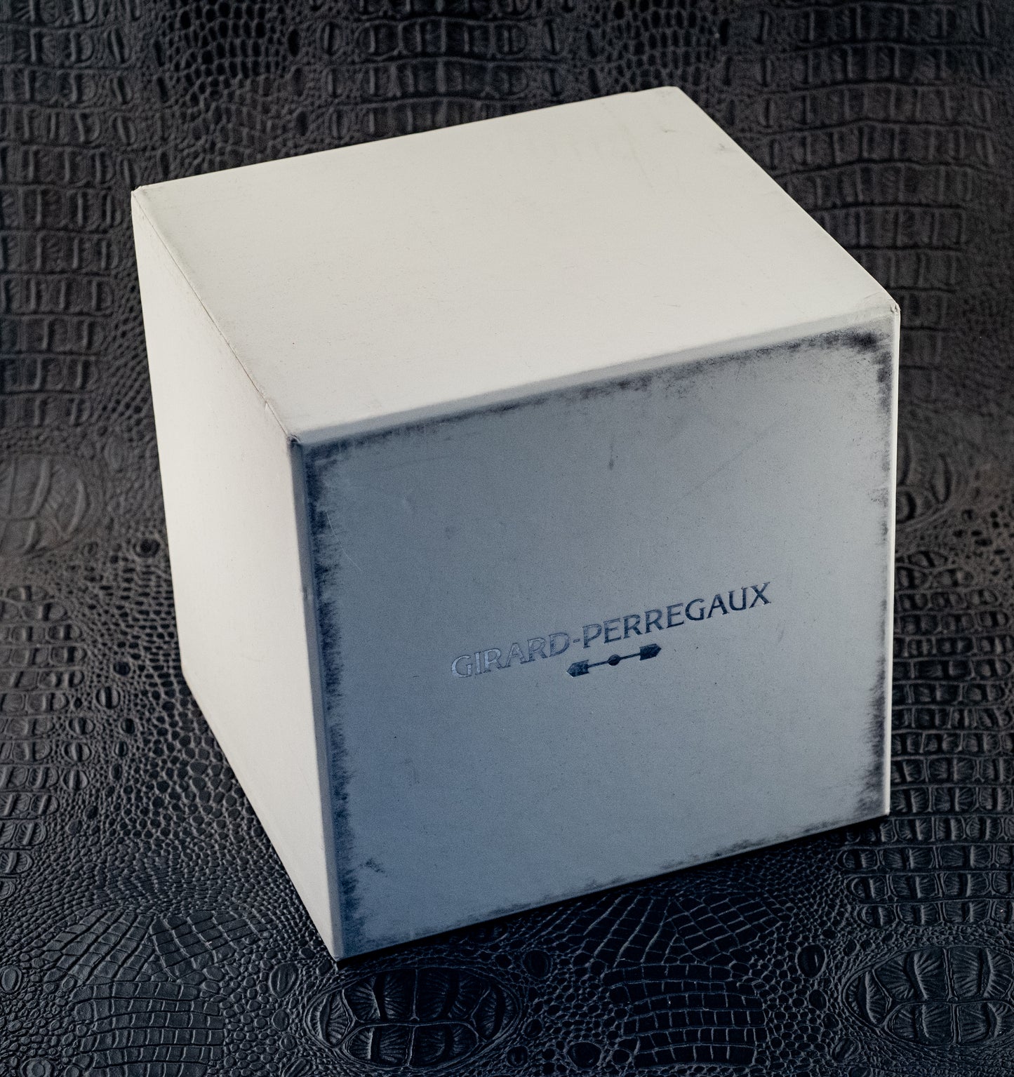 Girard Perregaux Laureato Absolute Wired 2022 Box And Papers Ref 81060-36-694-FH6A