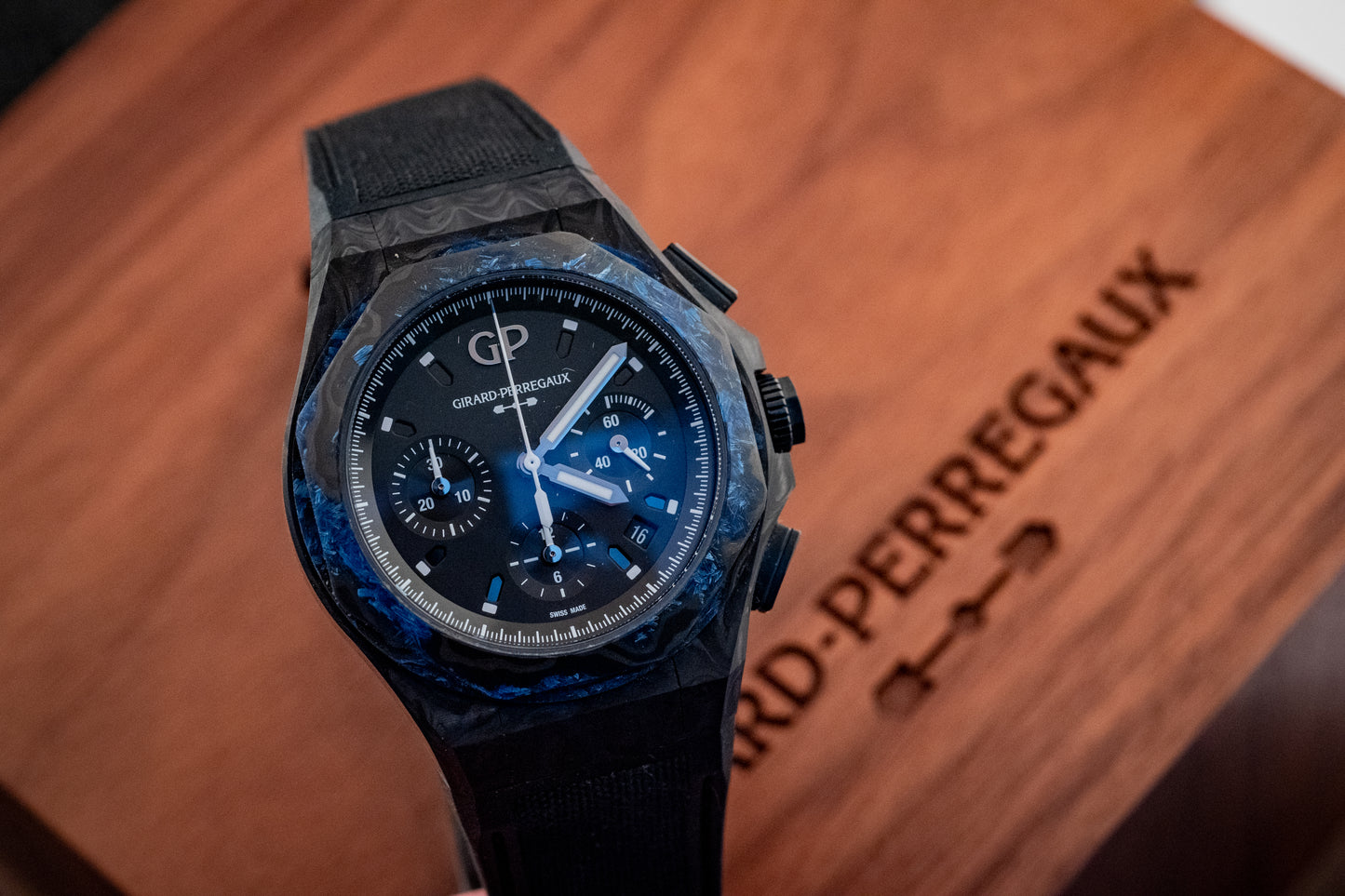Girard Perregaux Laureato Absolute Wired 2022 Box And Papers Ref 81060-36-694-FH6A